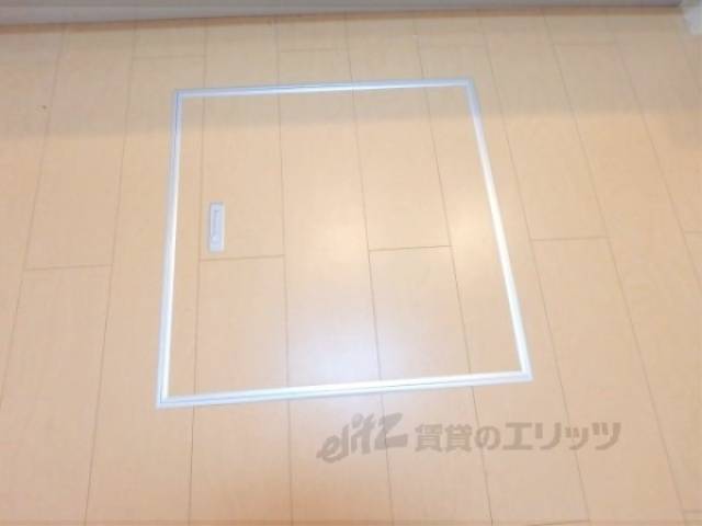 収納　床下収納