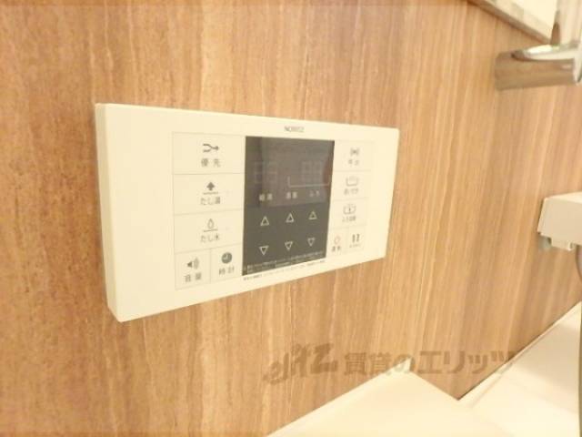 風呂　給湯器リモコン