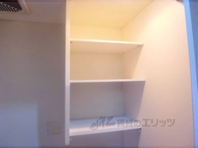 キッチン　上部収納