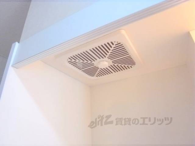 キッチン　換気扇