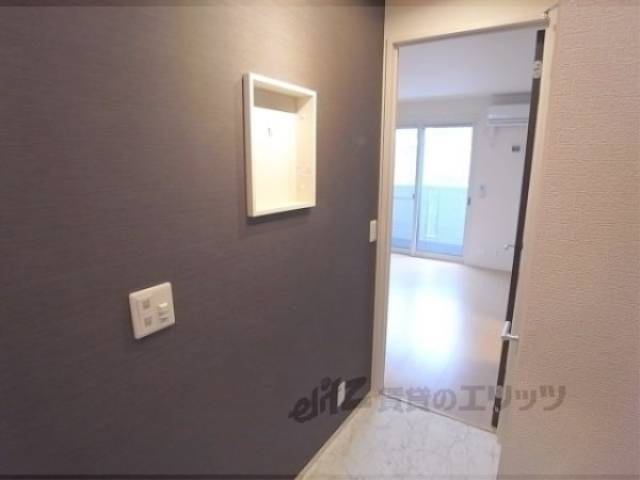 廊下　同タイプマンションの写真です。