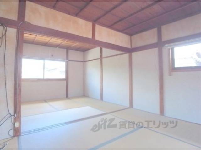 居室　かなり広々とした2階スペースです。