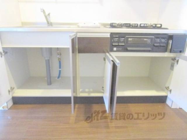 キッチン 収納下部
