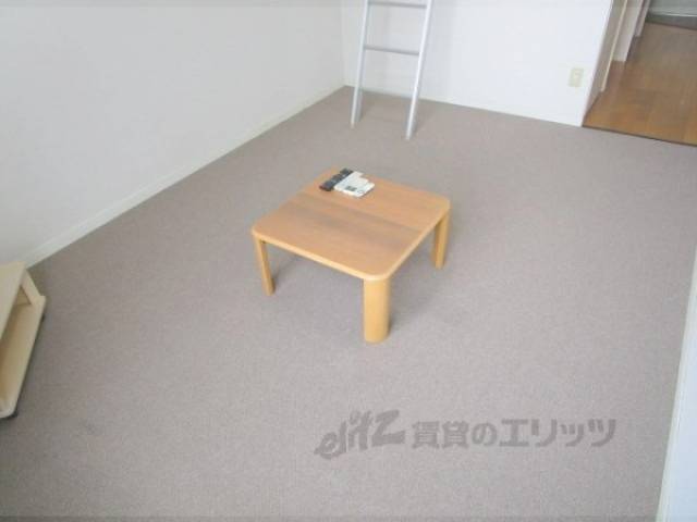 洋室　照明