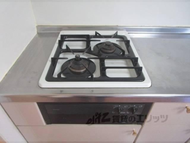 キッチン　コンロ