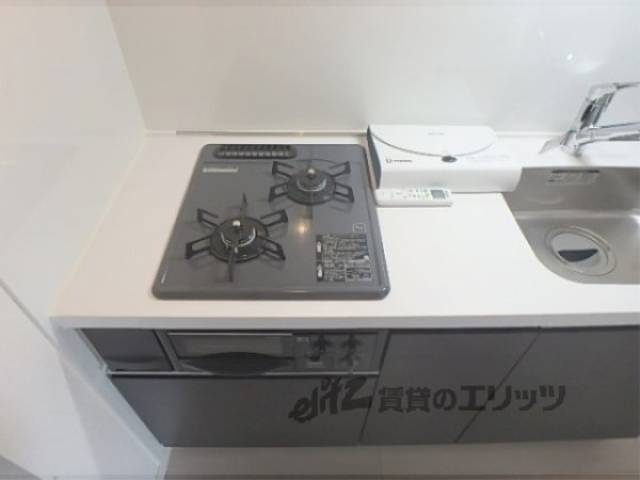 キッチン　コンロ
