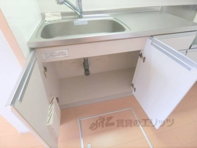 キッチン　下部収納