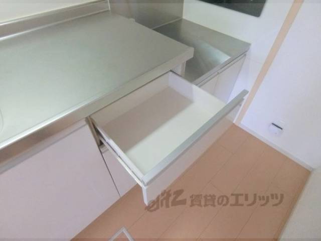 キッチン　下部収納