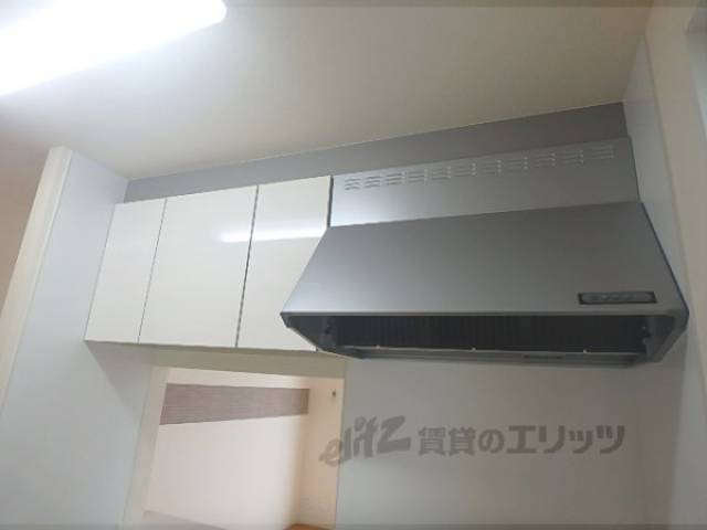 キッチン上収納