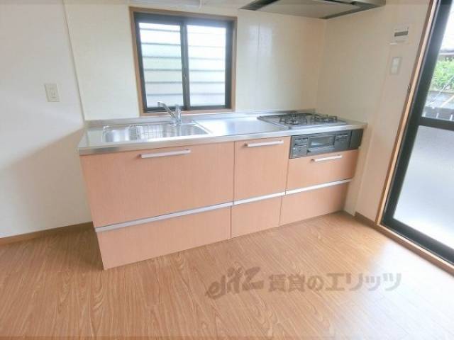 キッチン　下部収納