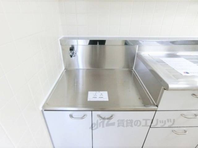キッチン　コンロ置き場