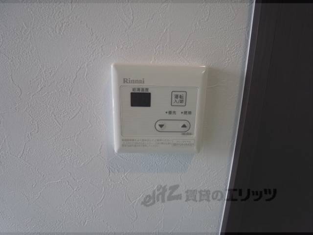 給湯パネル　同タイプマンションの写真です。