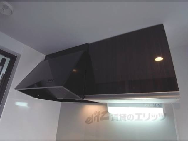 キッチン　同タイプマンションの写真です。