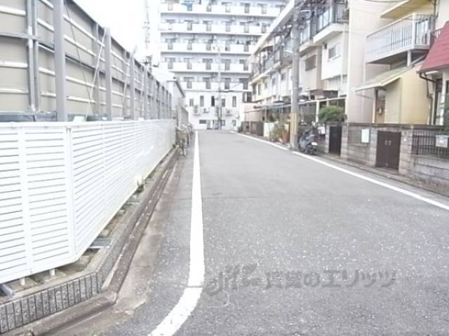 冷蔵庫置場　周辺道路
