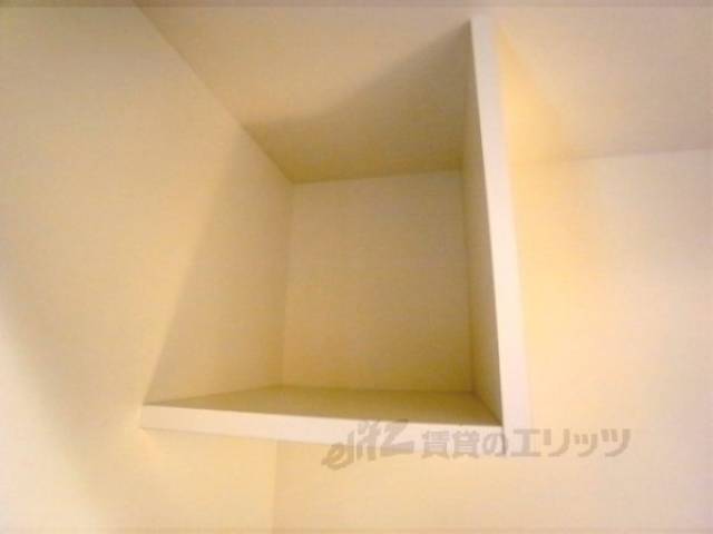 キッチン　上部収納