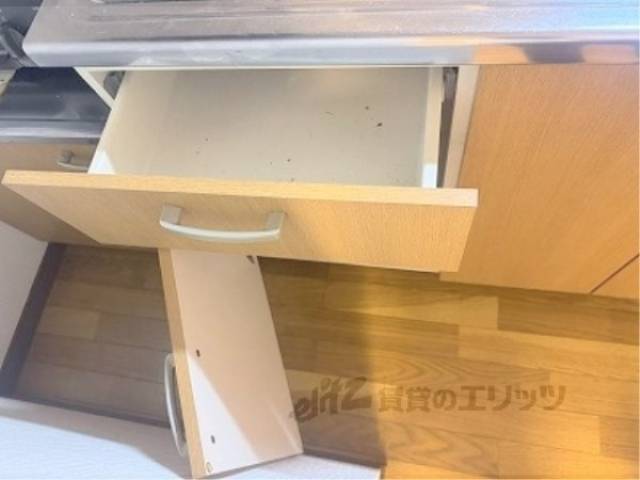 キッチン　下部収納