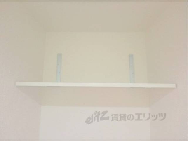 トイレ　上部棚