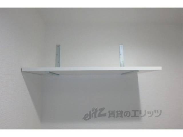 トイレ　上部収納