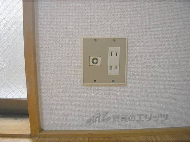 洋室　コンセント