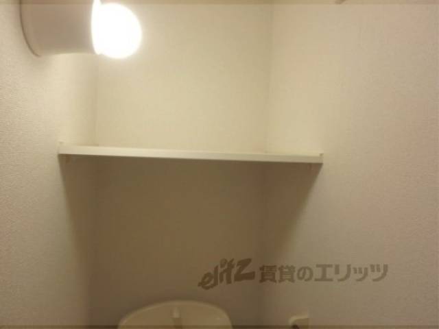 トイレ　トイレ収納