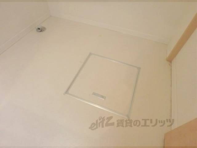 脱衣所床下収納