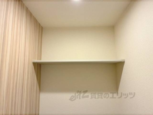 トイレ　トイレ棚