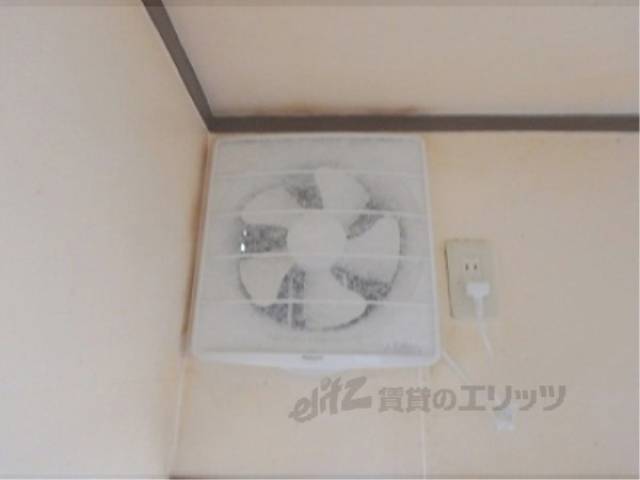 キッチン　換気扇