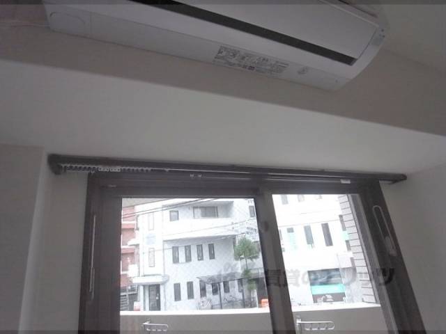 カーテンレール