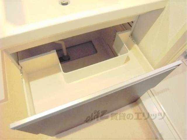 洗面所　下部収納