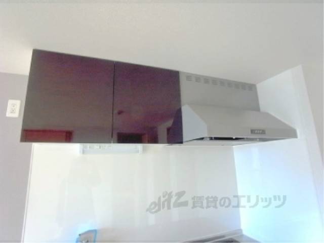 キッチン　上部収納