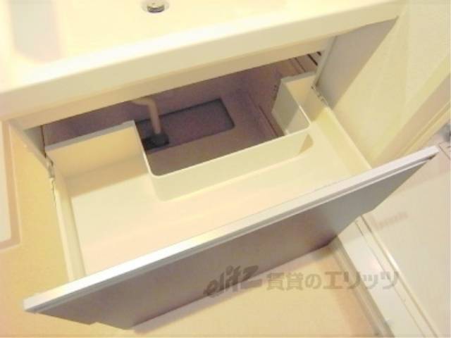 洗面所　下部収納