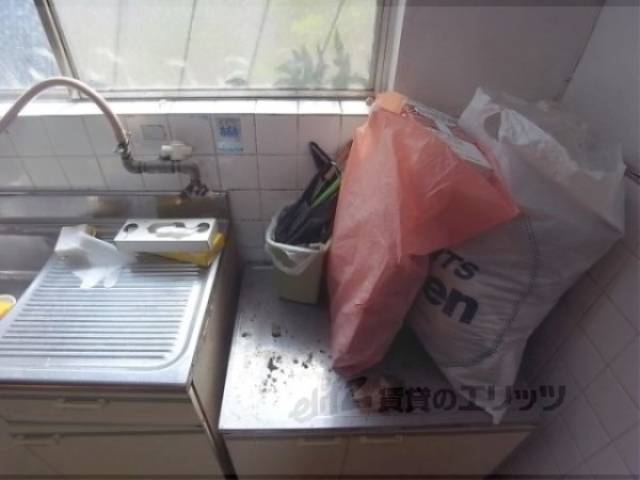 キッチン　コンロ置場