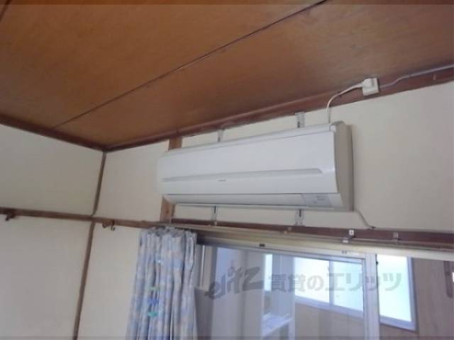 エアコン　エアコン　和室