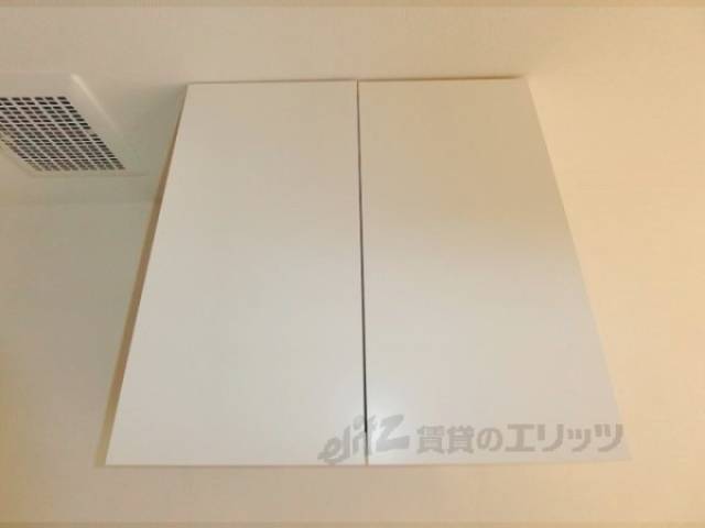 キッチン　上部収納