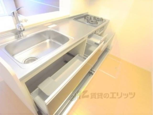 キッチン　下部収納