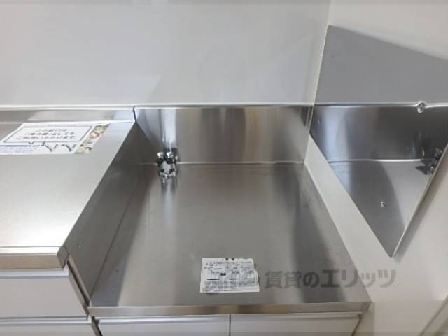 キッチン　コンロ置き場