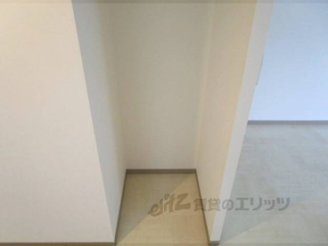 冷蔵庫置場　玄関横