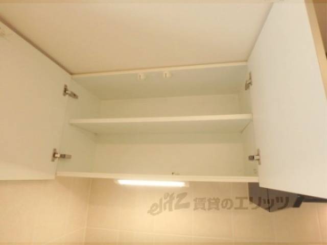 キッチン上収納