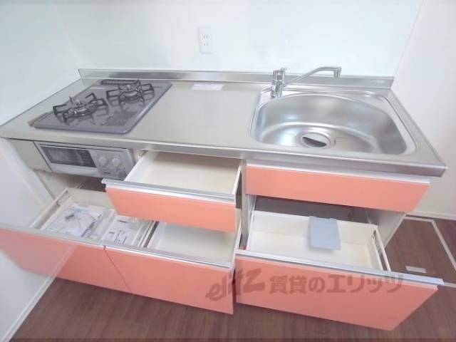 キッチン　収納下部