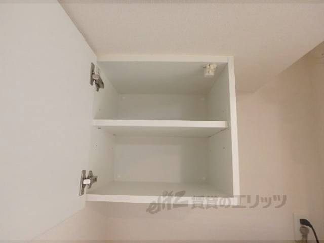 キッチン　収納上部
