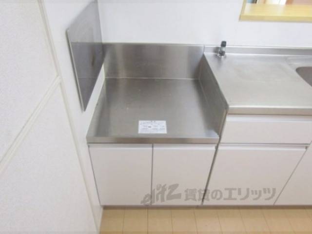 キッチン　コンロ置き場