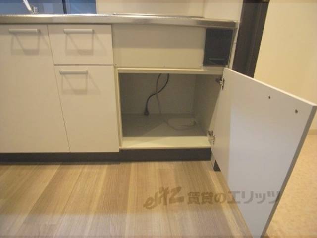 キッチン下の収納