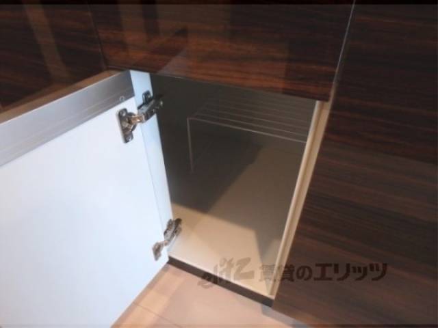 キッチン　キッチン下部収納