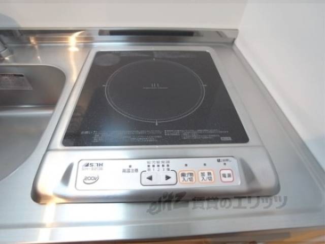 キッチン　電気コンロ：（1口）