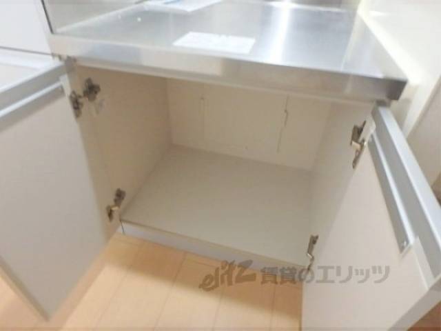 キッチン　下部収納
