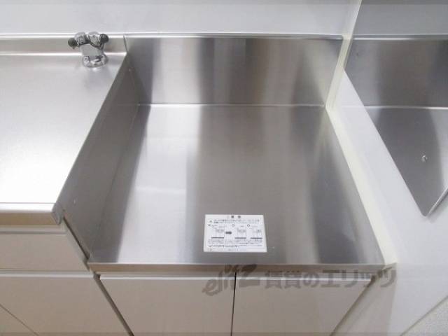 キッチン　コンロ置き場