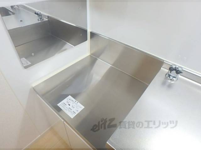 キッチン　コンロ置き場