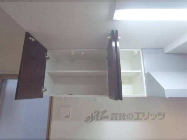 キッチン　収納