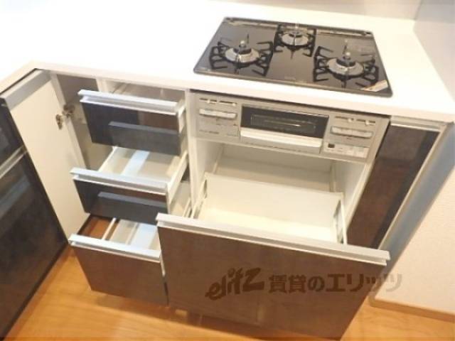 キッチン　収納