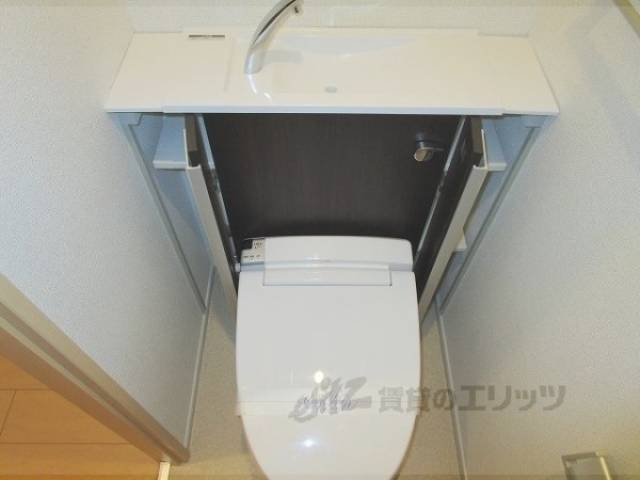 トイレ　収納